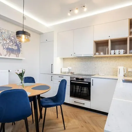 Deer Park Mokotow Apartment Warsaw