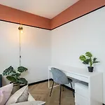 Deer Park Mokotow Apartman *